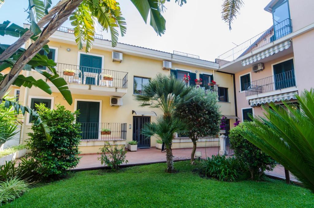 Casa Vacanza Acquamarina Acireale Bagian luar foto
